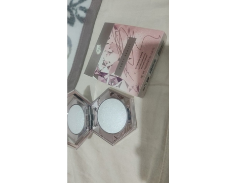 Diğerleri, Diğer Kozmetikler, Sıfır, Fenty Beauty Aydınlatıcı