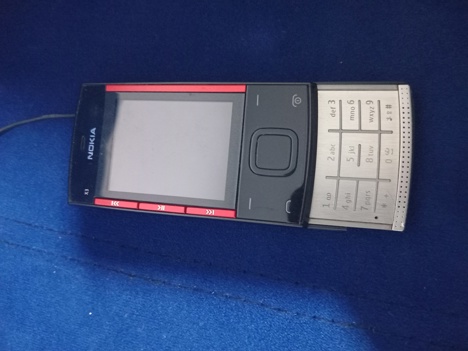 Cep Telefonu, Çalışan Kızaklı Nokia X3-00 (Aksesuarlı)