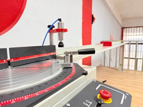 İş Makineleri, Kesme Makinaları (Pvc), Pvc Makinaları, Teknik Makina 400Lük Alüminyum Kesme Makinası Bursa
