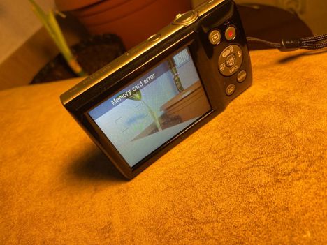 Elektronik Eşya, Digital Fotograf Makinaları, Canon Ixus 185 Dijital Fotoğraf Makinesi Kutulu Ankara