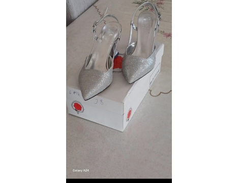 Giyim Eşyası, Bayan Ayakkabı, Gümüş Deri Abiye Stiletto Ayakkabı 38 Numara Sıfır
