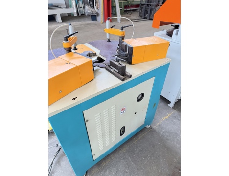 İş Makineleri, Diğer Pvc Makinaları, Yılmaz Makına, Alüminyum Makinaları , Yılmaz Kp 120 Alüminyum Köşe Presi Hidrolik