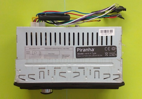 Elektronik Eşya, Oto Müzik Sistemleri, Piranha Marka Oto Radyo