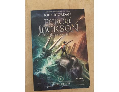 Kitap, Dergi, Romanlar (Yabancı Yazarlar), Şimşek Hırsızı Rick Riordan 17 Ödüllü Roman Adana