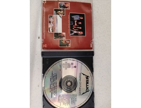 Müzik, Film (Plak,Cd, Dvd), Metal, Heavy Metal, Metallica Reload ve Master Of Puppets Cd Sahibinden Kocaeli