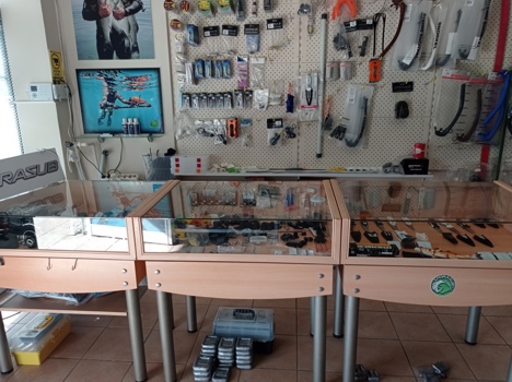 Dükkan, Ofis Eşyaları, Diğer Ofis Masaları, Ahşap Sarı Vitrinli Dolap , Acil Satılık Cam Vitrin Dolap
