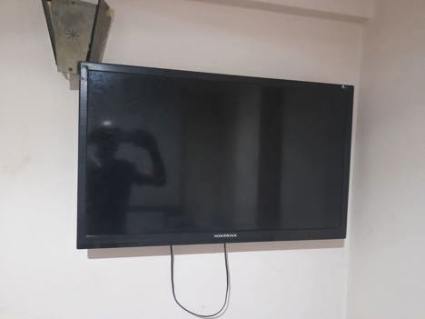 Elektronik Eşya, Çalışıyor Ama Uydusu Kendinden Değil , Loewe 85 Ekran Plazma Televizyon Sahibinden Sakarya