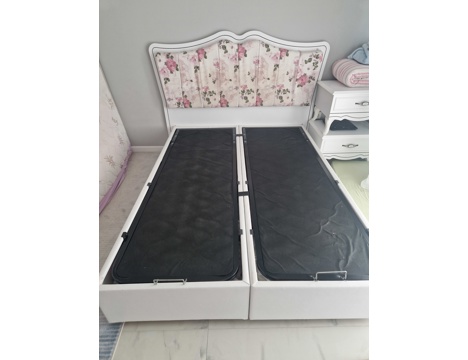 Mobilya, Yatak Odası Mobilyaları, Baza ve Başlık 150X 200, Baza ve Çiçek Desenli Başlık