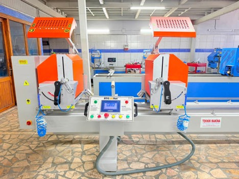 İş Makineleri, Kesme Makinaları (Pvc), Teknik Makina, Ful Otomatik Çift Köşe Kesim Pvc Makinaları