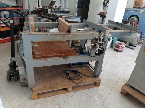 İş Makineleri, Diğer Marangoz Makinaları, Ankara Makina , Hidrolik Tip , Hidrolik Sandalye Dörtleme ve İkileme Makinası