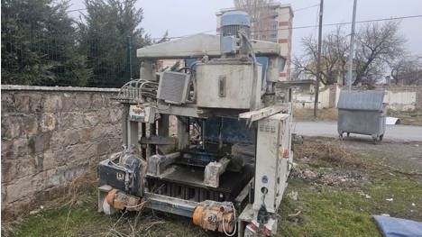İş Makineleri, Briket Makinaları, Veysel Yılmaz , Ground-Laying Block Machine, Satılık Yürüyen Yere Basan 18Li Briket Makines