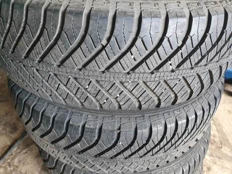 Vasıta, Oto Lastik, 215 60 17 Goodyear Vector Dört Mevsim Suv