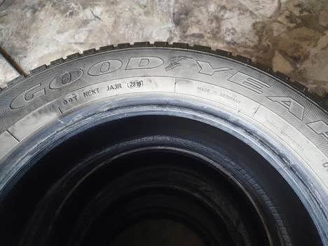 Vasıta, Oto Lastik, 215 60 17 Goodyear Vector Dört Mevsim Suv