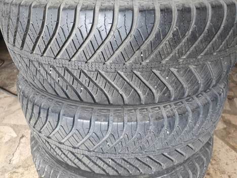 Vasıta, Oto Lastik, 215 60 17 Goodyear Vector Dört Mevsim Suv