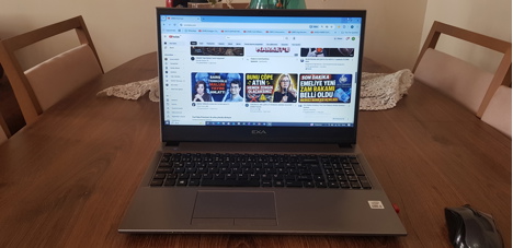Bilgisayar, Diz Üstü, Exa, Exa Clevo Nj51lu, Çok Temiz 10.Nesil Core İ3/240Ssd/8Ram/+2Xm2ssd