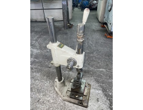 İş Makineleri, Pres (Metal), Perçin Kuş Gözü Çıt Çıt El Presi Presmak