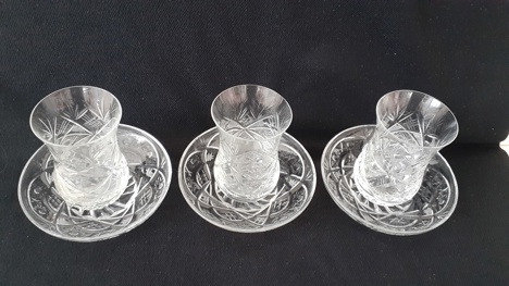 Ev, Bahçe Eşyaları, Bardak, Fincan, Tabak Takımlar, Kesme Cam Kristal Çay Bardağı Tabak Sıfır 350 Tl İstanbul