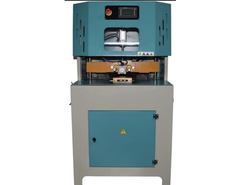 İş Makineleri, Temizleme Makinaları (Pvc), Anadolu Makinadan , Pvc Makinaları , Pvc Köşe Temizleme Makinası Yeni Anadolu Maki