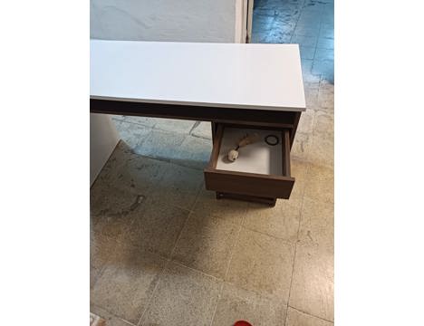 Mobilya, Diğer Mobilyalar, Adore Genç Çalışma Masası İkinci El 1.000 Tl Ankara