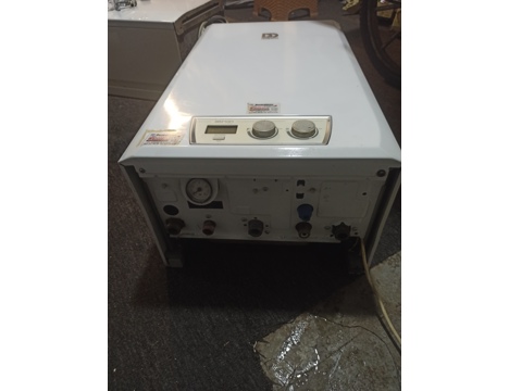 Beyaz Eşya, 5 Veya 6 Yıllık Kombi, Demirdöküm Hermetik Kombi İkinci El 10.500 Tl İstanbul