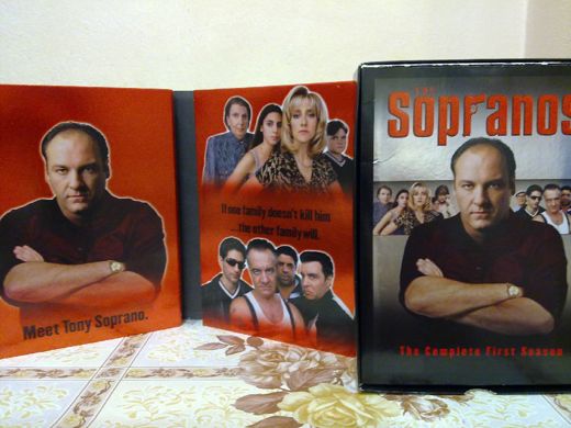 SOPRANOS Bradgrey Television Dvd Müzik, Film (Plak,Cd, Dvd) : Sopranos Orjinal Box Dörtlü Dvd Birinci Sezon