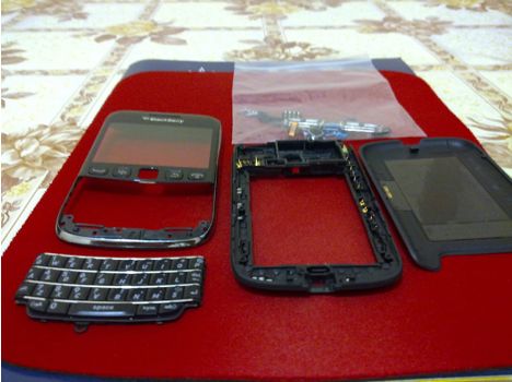 Cep Telefonu, Cep Telefonu Aksesuarları, Blackberry Bold Orjinal Kasa ve Tuş Takımı Orjinal